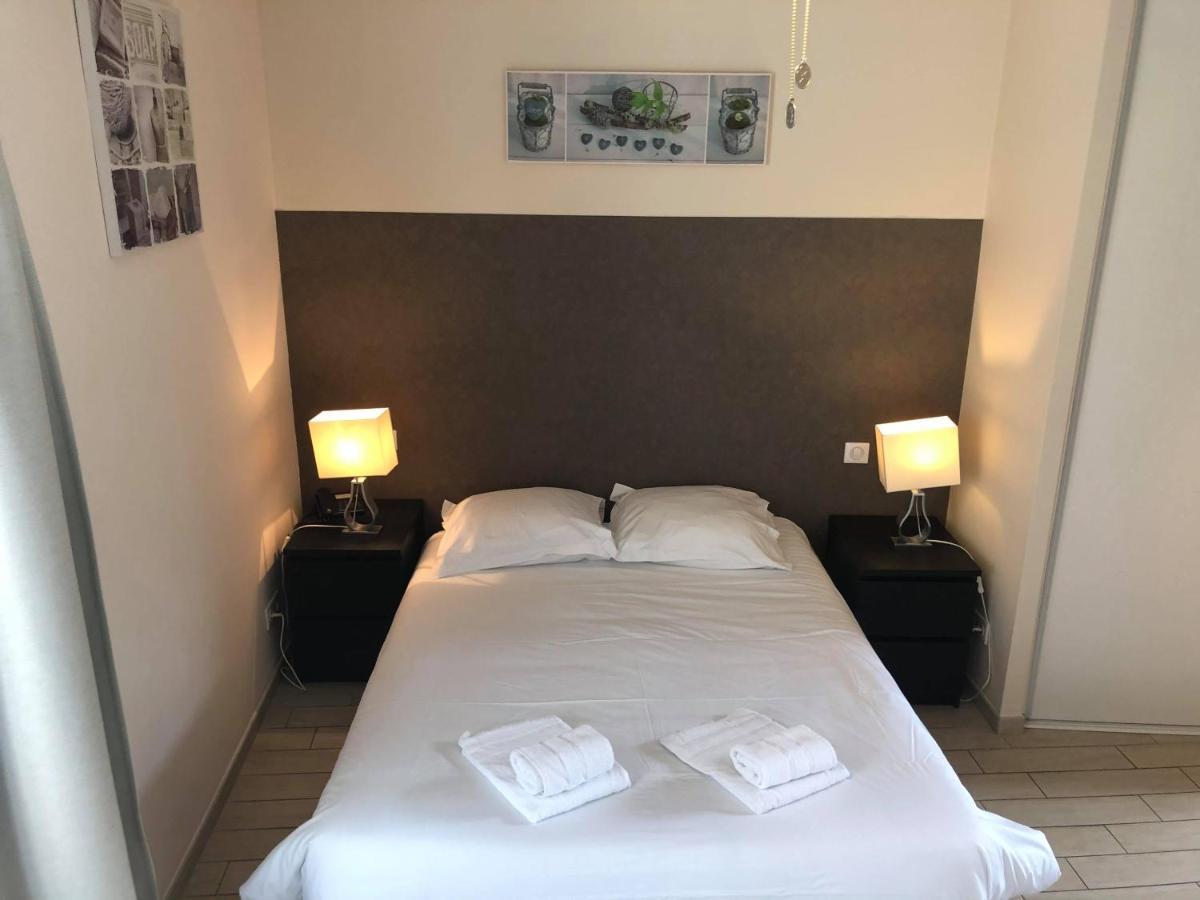 Logis Hotel Grangier Saint-Sozy エクステリア 写真