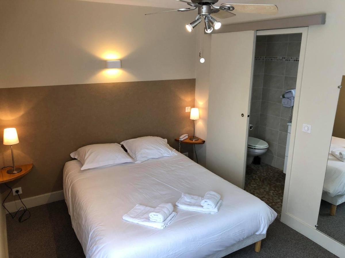 Logis Hotel Grangier Saint-Sozy エクステリア 写真