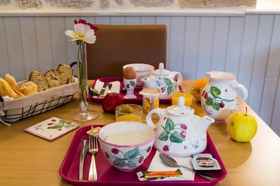 Logis Hotel Grangier Saint-Sozy エクステリア 写真