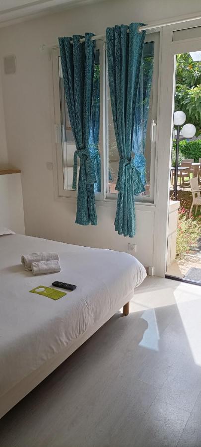 Logis Hotel Grangier Saint-Sozy エクステリア 写真
