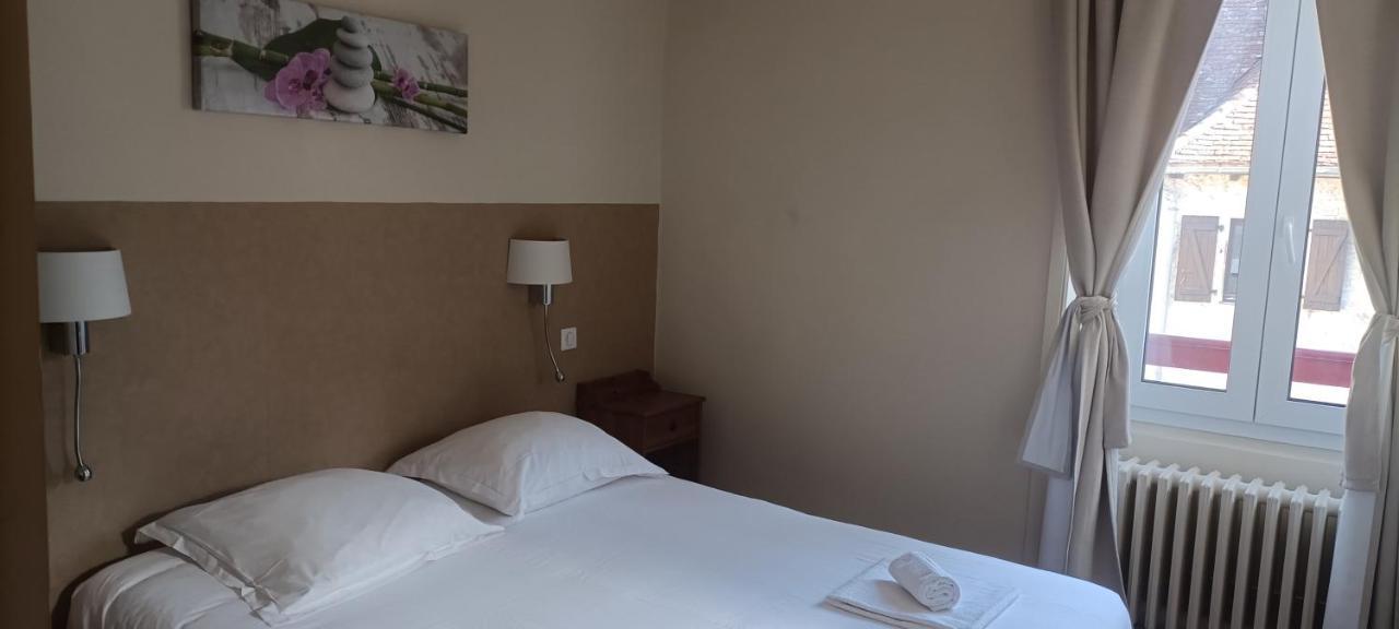 Logis Hotel Grangier Saint-Sozy エクステリア 写真